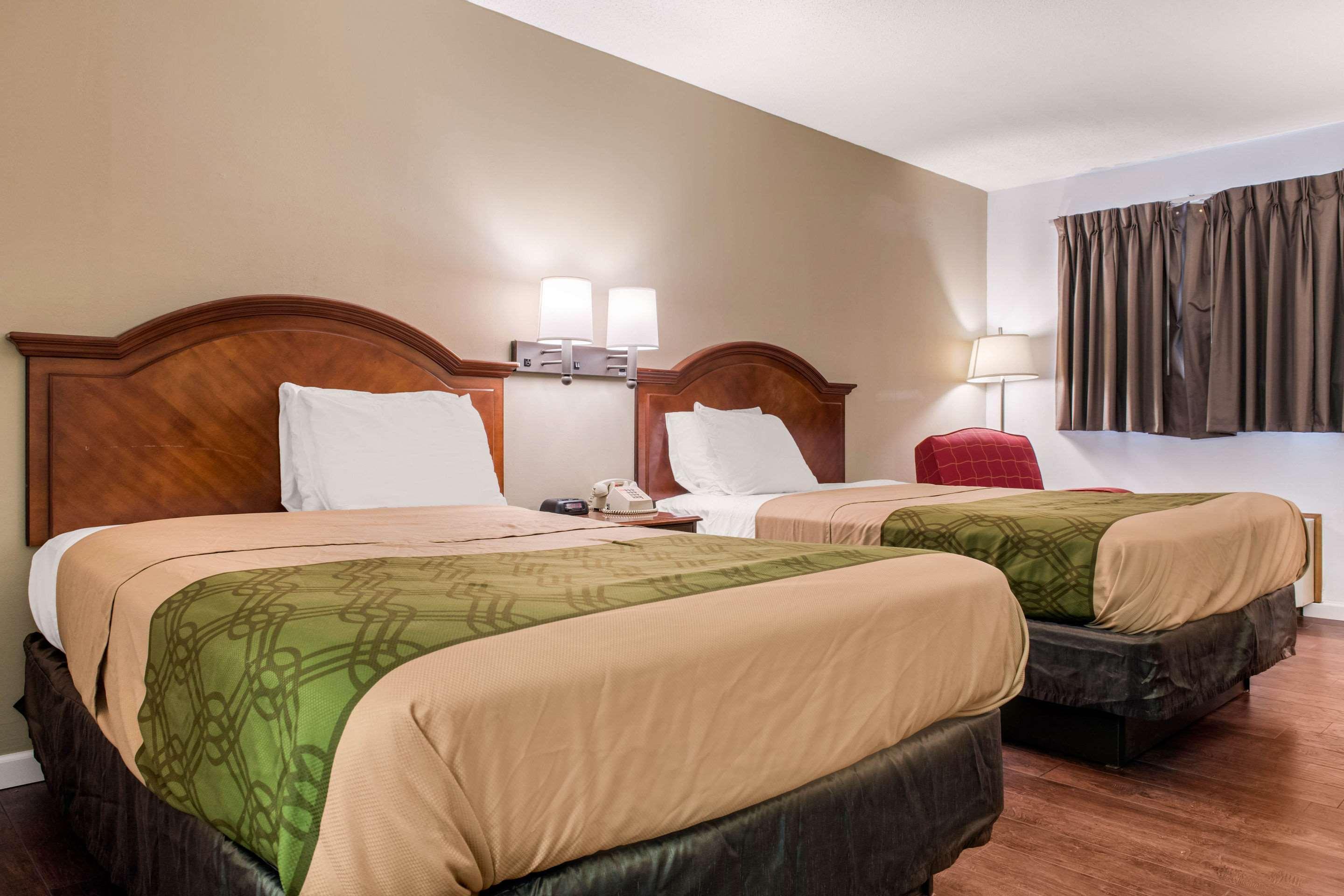 Econo Lodge Holland Buitenkant foto