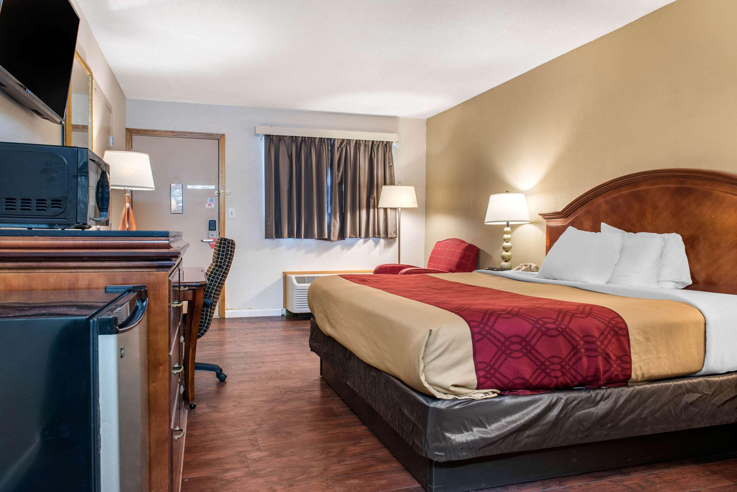 Econo Lodge Holland Buitenkant foto