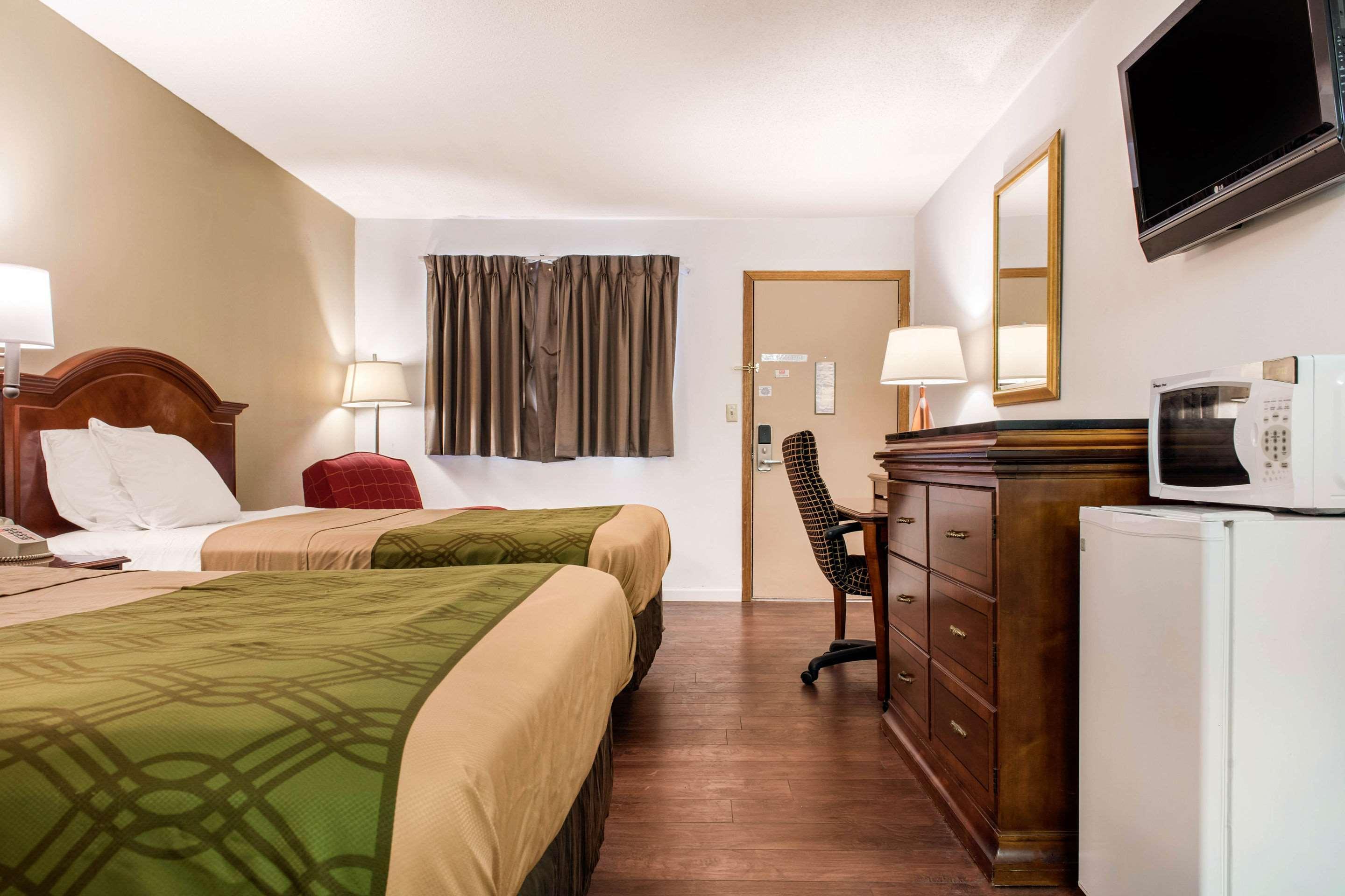 Econo Lodge Holland Buitenkant foto