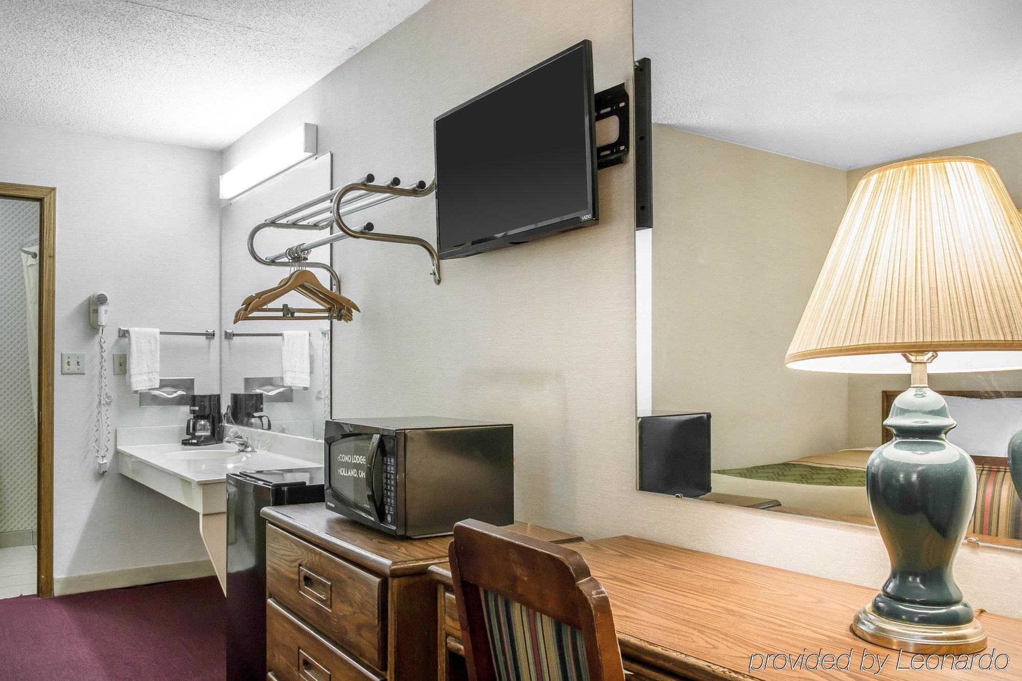 Econo Lodge Holland Buitenkant foto
