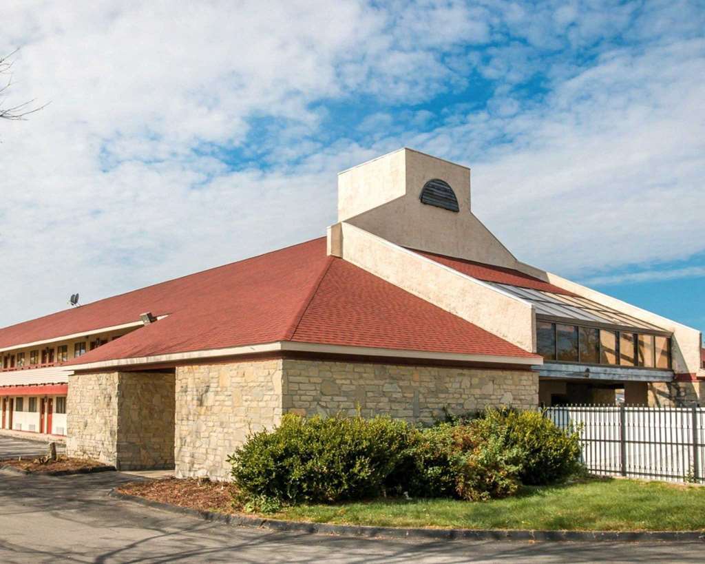 Econo Lodge Holland Buitenkant foto