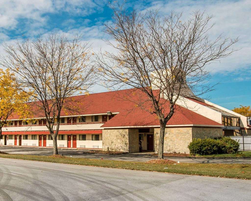 Econo Lodge Holland Buitenkant foto